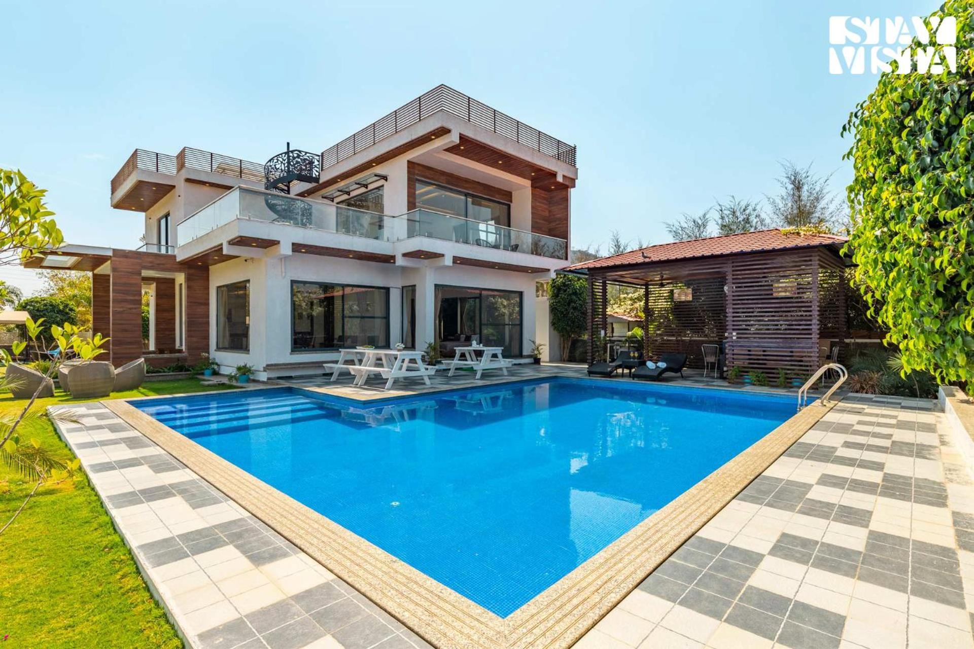 Stayvista'S Bella Dream - Mountain-View With Outdoor Pool, Lawn Featuring A Gazebo & Indoor Games Удайпур Экстерьер фото