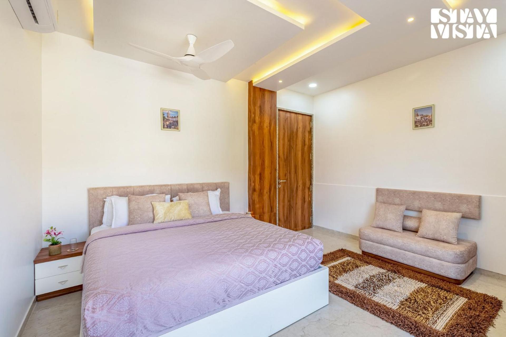 Stayvista'S Bella Dream - Mountain-View With Outdoor Pool, Lawn Featuring A Gazebo & Indoor Games Удайпур Экстерьер фото